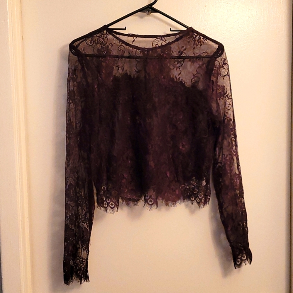 M Women's long-sleeve
